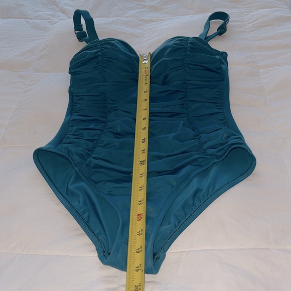 Shape + Style by Aqua Green UPF 50 Sweetheart Neck Seamed 1 Piece Swimsuit Sz 6 - Picture 13 of 16